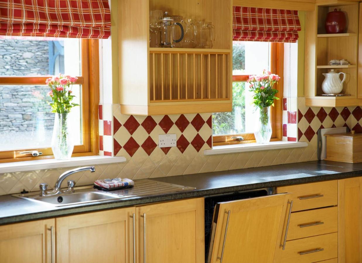 Dingle Courtyard Holiday Homes 3 Bed By Trident Holiday Homes Екстер'єр фото