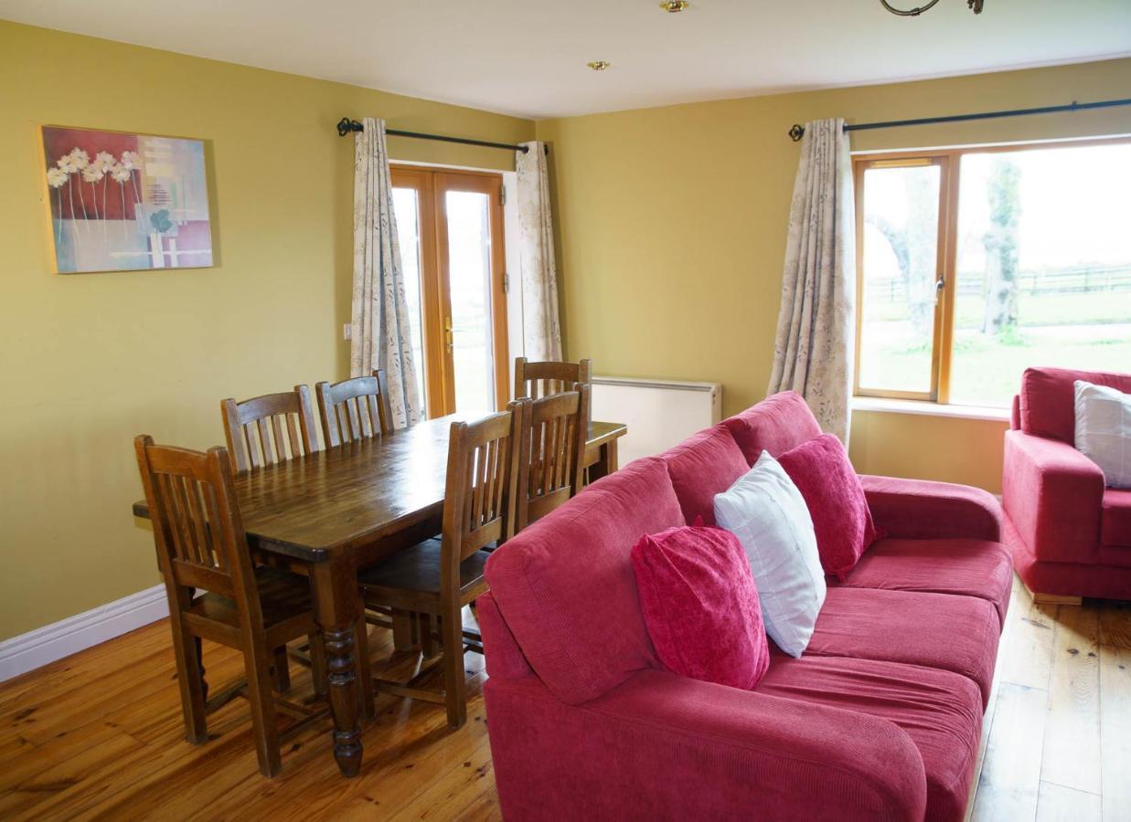 Dingle Courtyard Holiday Homes 3 Bed By Trident Holiday Homes Екстер'єр фото