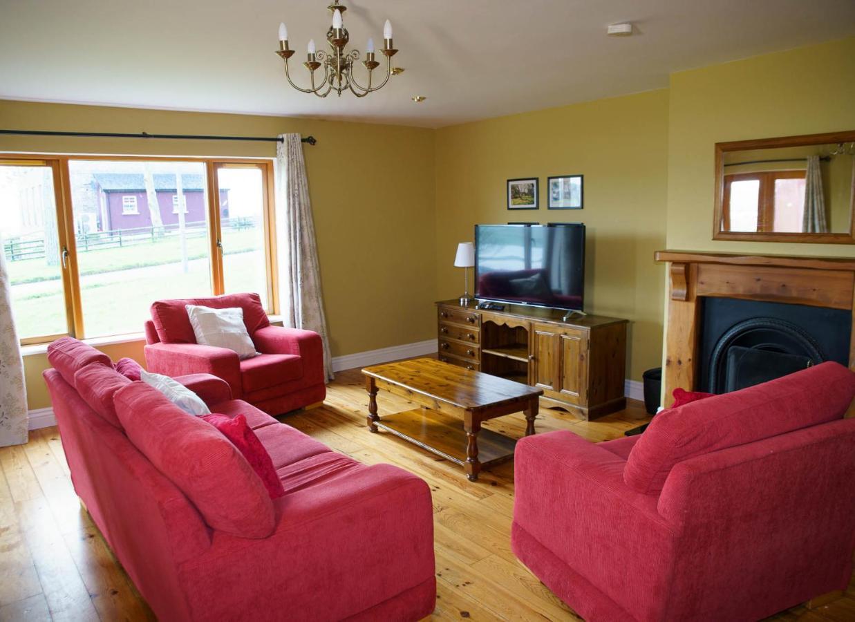 Dingle Courtyard Holiday Homes 3 Bed By Trident Holiday Homes Екстер'єр фото