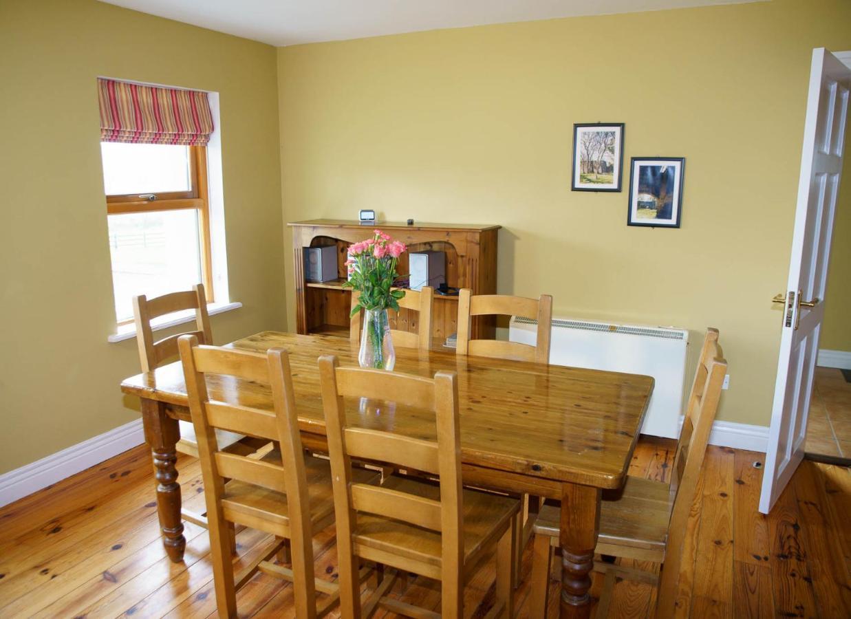 Dingle Courtyard Holiday Homes 3 Bed By Trident Holiday Homes Екстер'єр фото