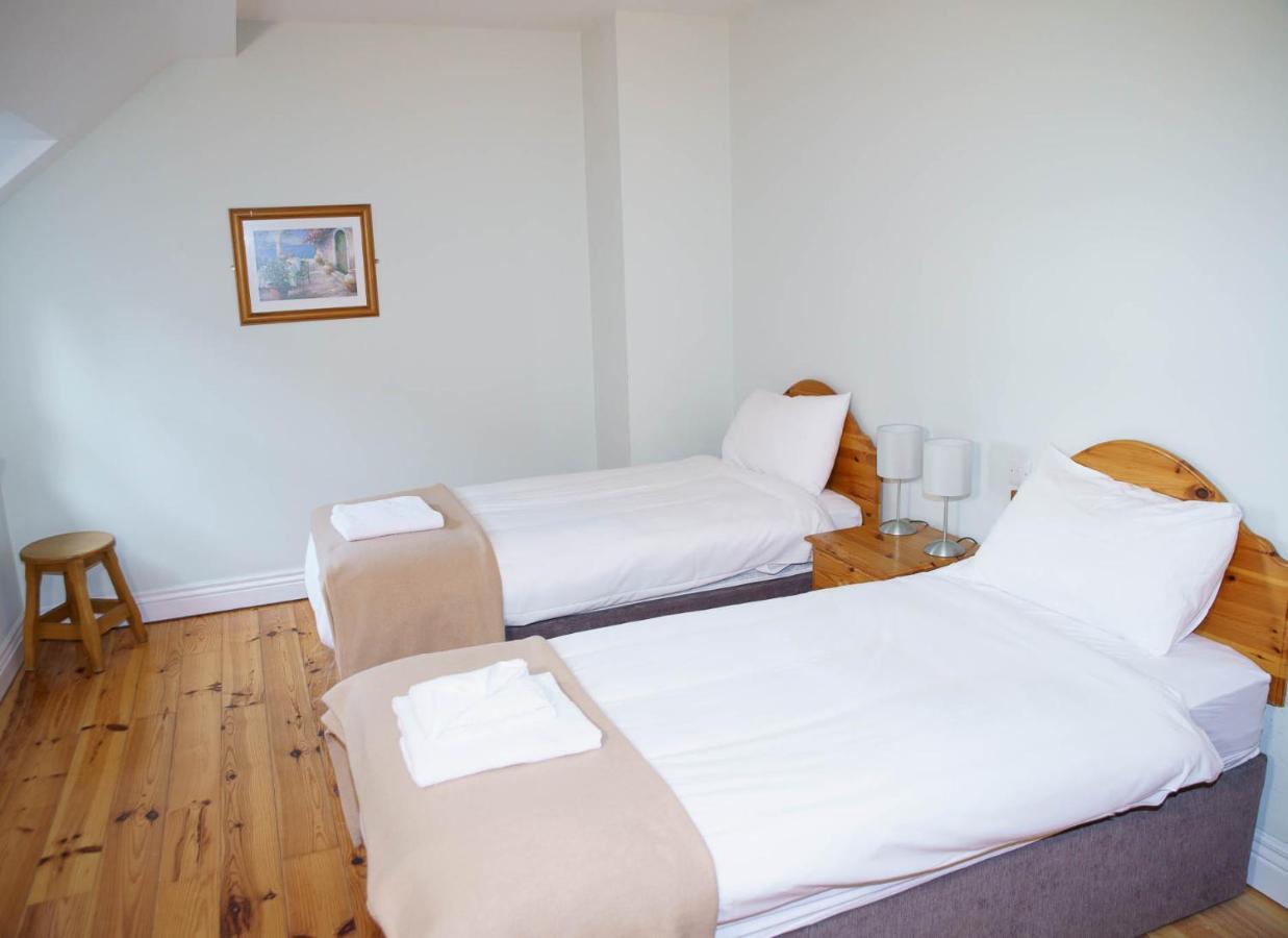 Dingle Courtyard Holiday Homes 3 Bed By Trident Holiday Homes Екстер'єр фото