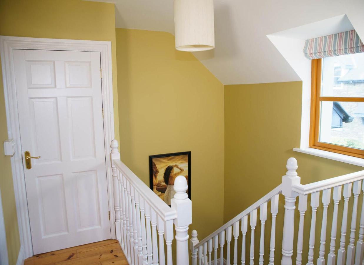 Dingle Courtyard Holiday Homes 3 Bed By Trident Holiday Homes Екстер'єр фото