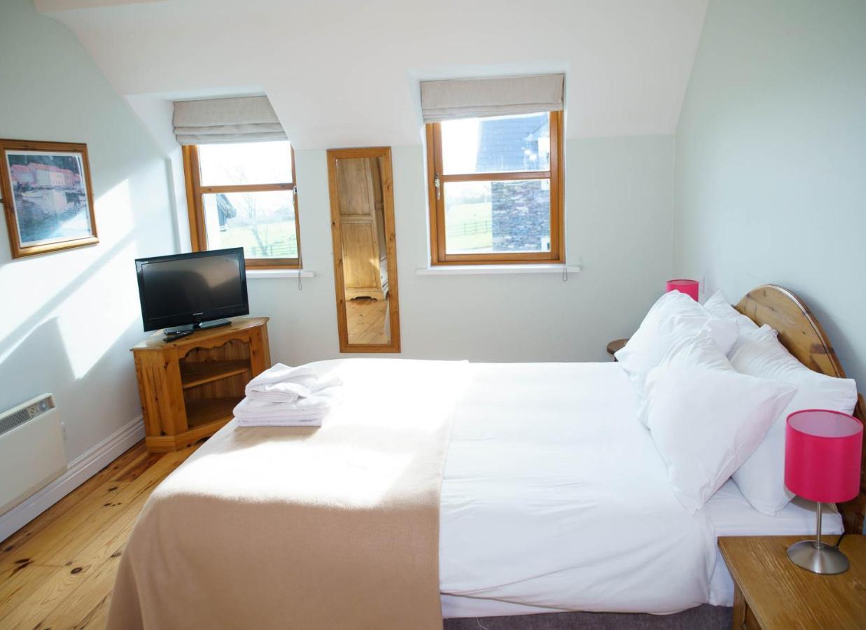 Dingle Courtyard Holiday Homes 3 Bed By Trident Holiday Homes Екстер'єр фото
