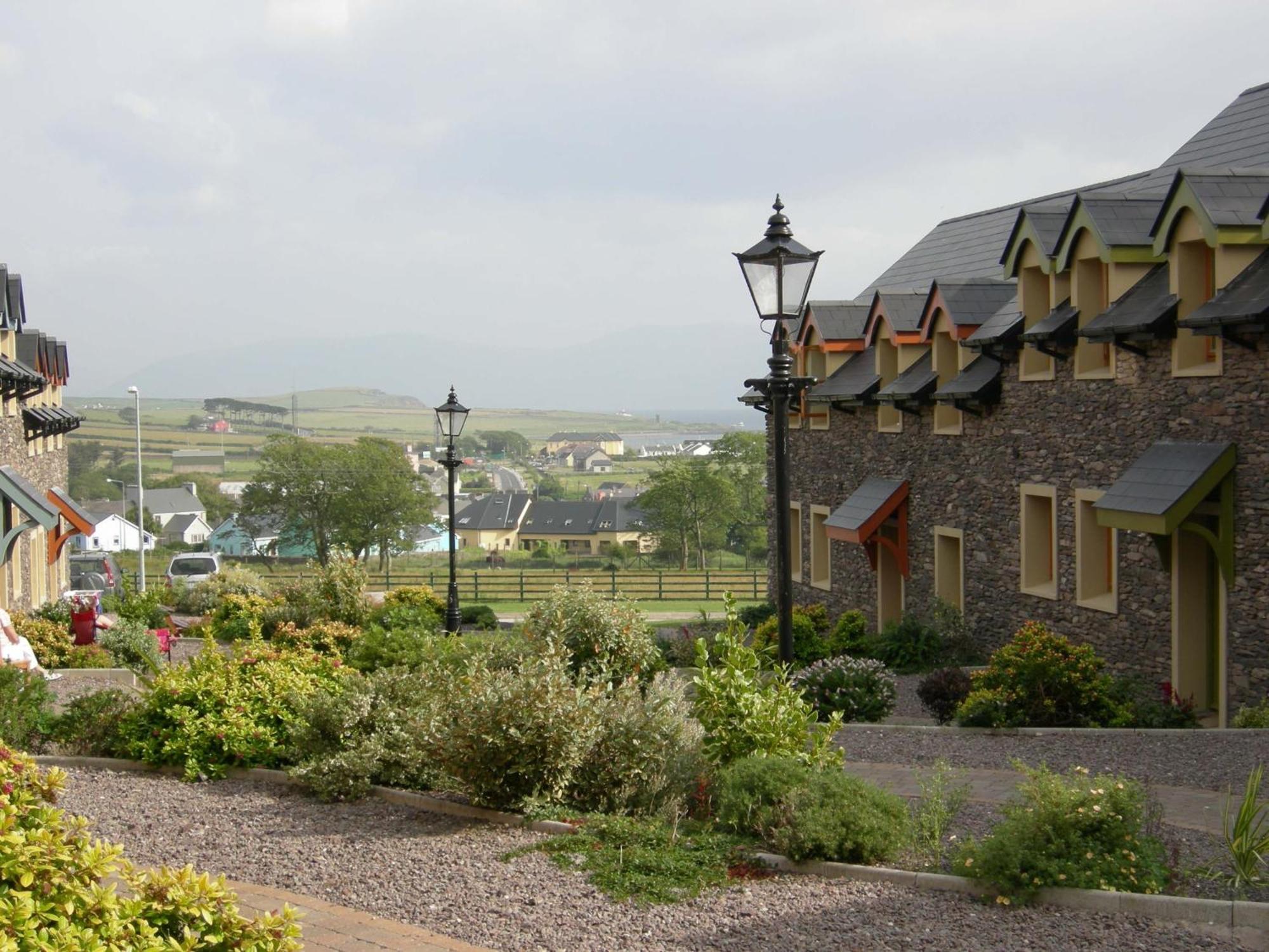 Dingle Courtyard Holiday Homes 3 Bed By Trident Holiday Homes Номер фото